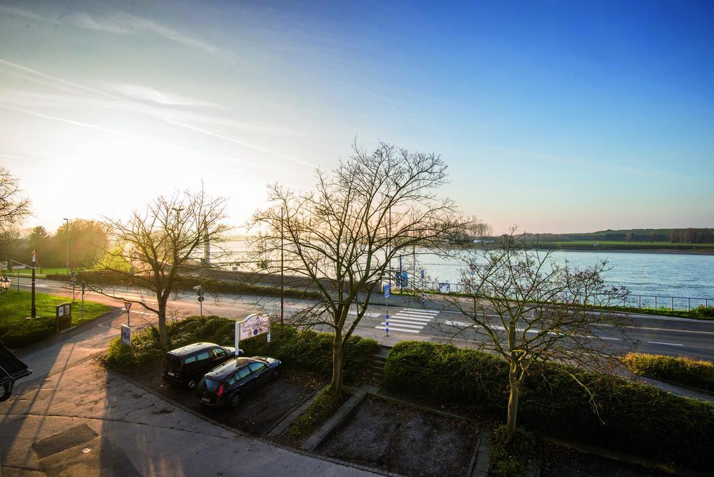 Hotel & Restaurant Zum Vater Rhein Monheim am Rhein Oda fotoğraf